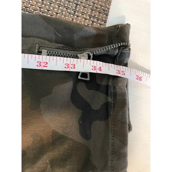 Camouflaged High Waist Pants Ladies Size 3 Skinny Leg Camo Textured Ankle Zip - Picture 11 of 12